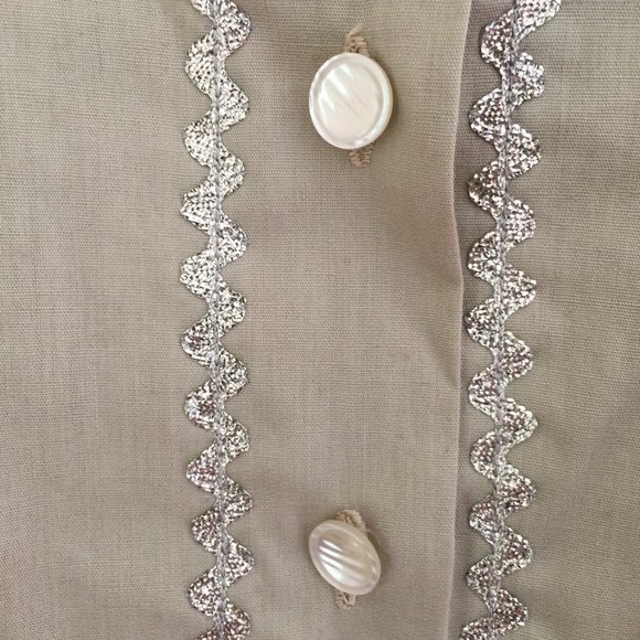 Vintage Handmade Sage Green Dress with Silver Trims Size XS - Picture 6 of 9